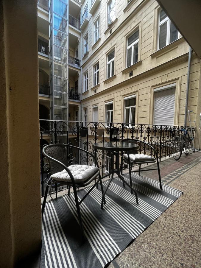 White Luxury Apartment Budapeşte Dış mekan fotoğraf